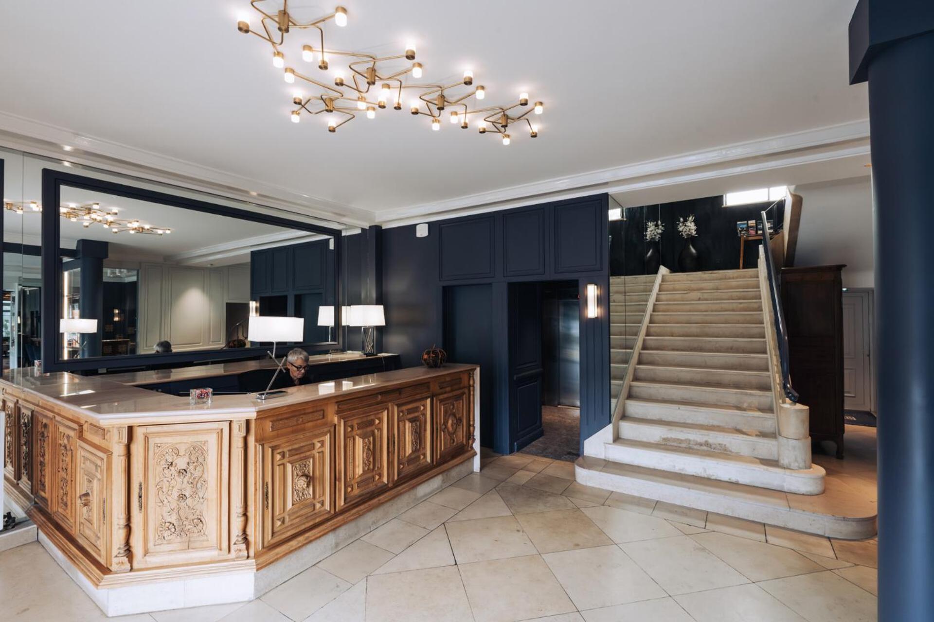 Hotel D'Angleterre Chalons en Champagne Exterior photo